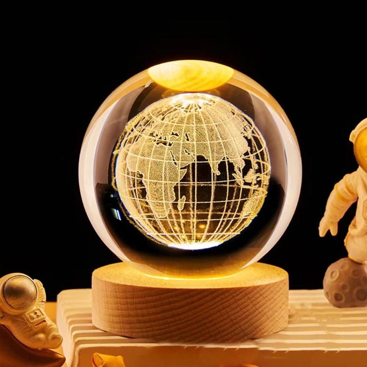 گوی کریستالی طرح زمین